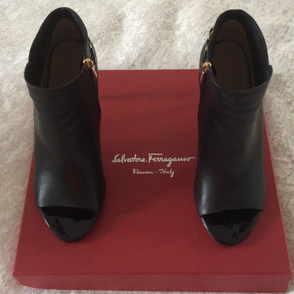 Ankle boots - Picture 4 of 9